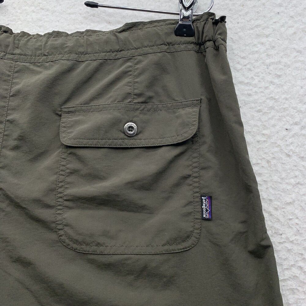 Patagonia Hiking Shorts Womens 14 6.5" Green Nylon Outdoors Zip Pockets Packable - Picture 3 of 9